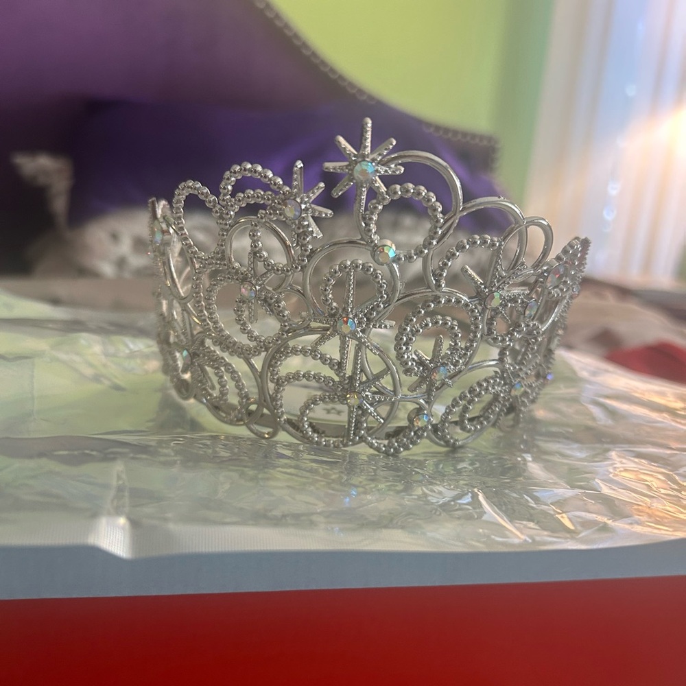 Girls Elegant Silver Rhinestone Tiara